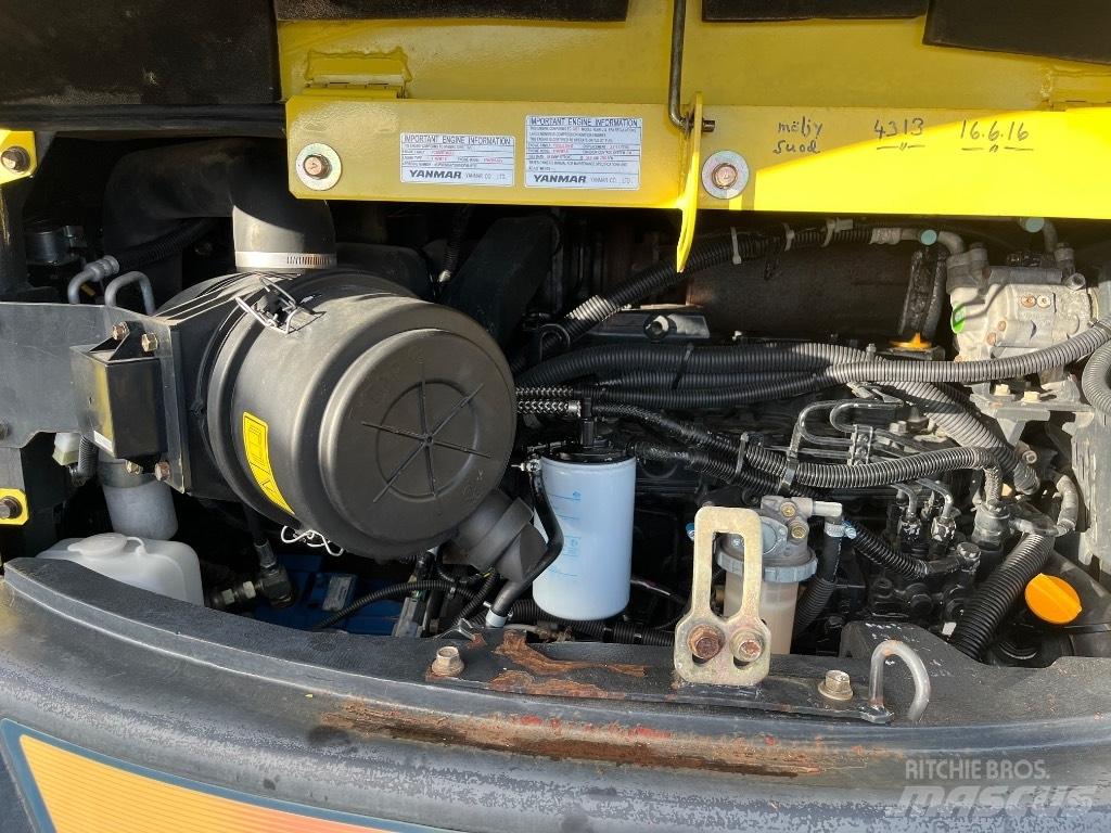 Yanmar SV 100 Midi rýpadla 7t - 12t