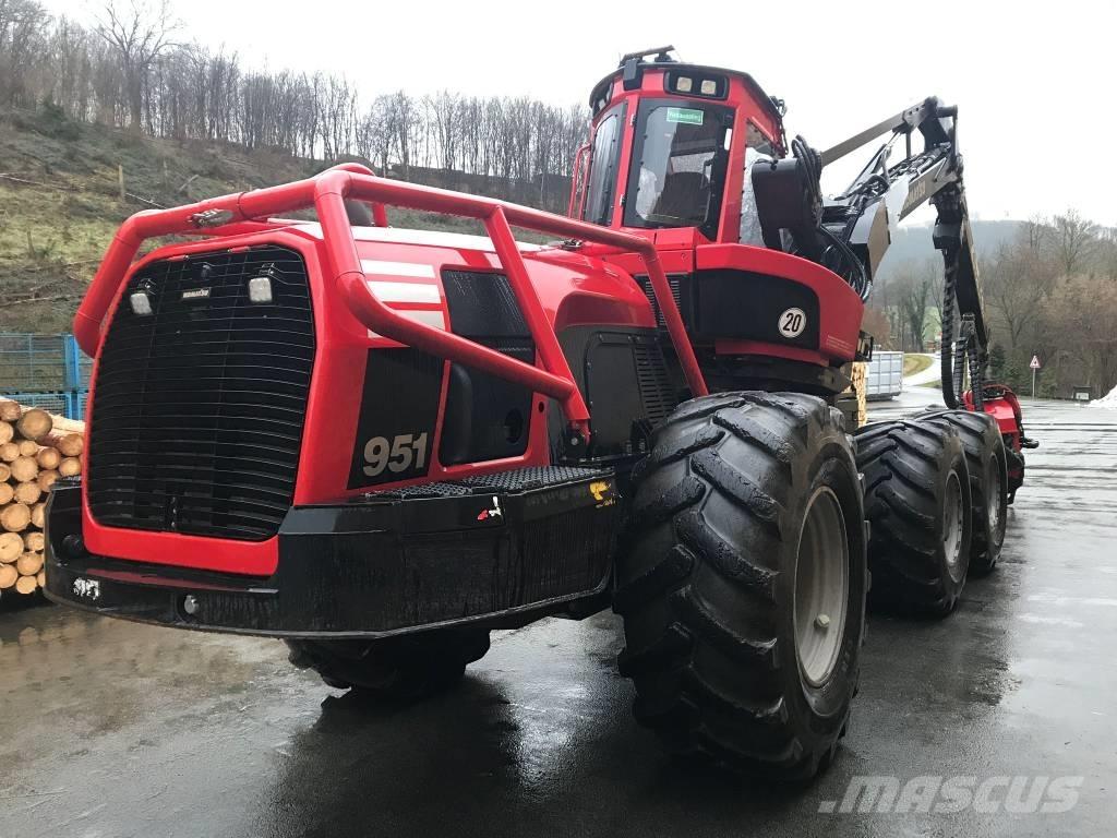Komatsu 951 Harvestory
