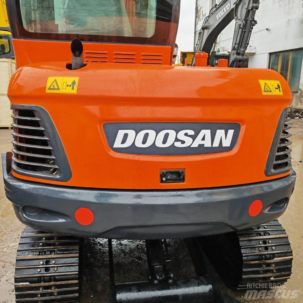 Doosan DX55 Mini rýpadla < 7t