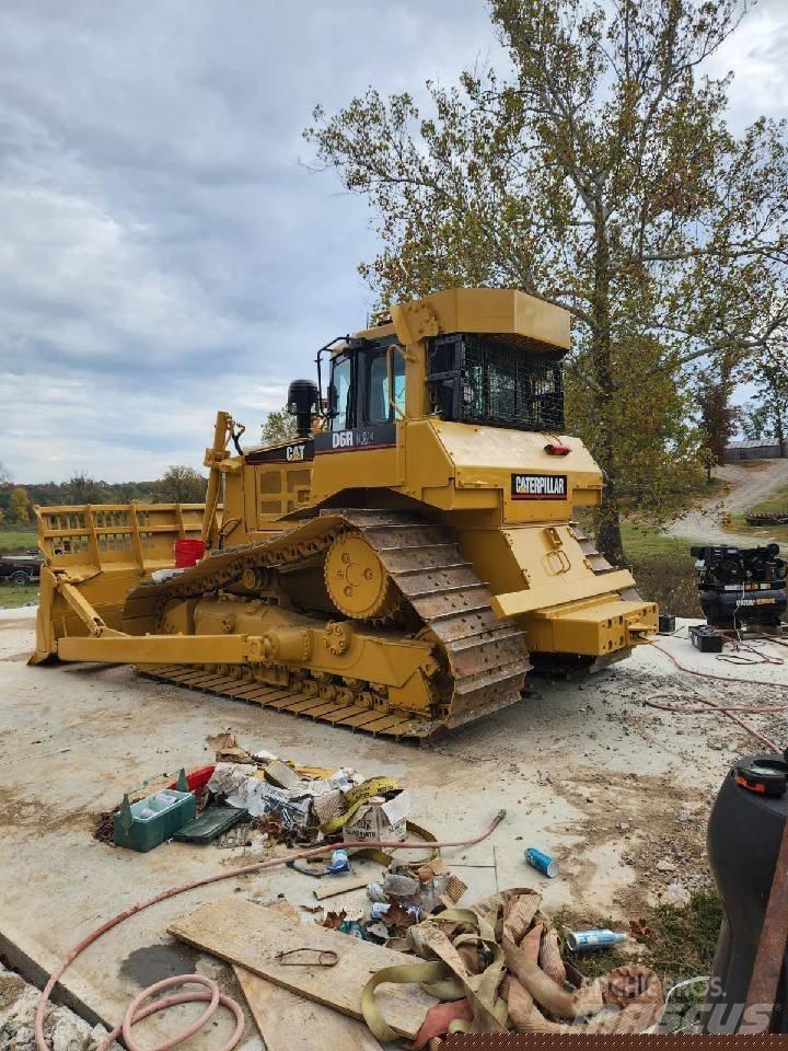 CAT D 6 R Pásové dozery