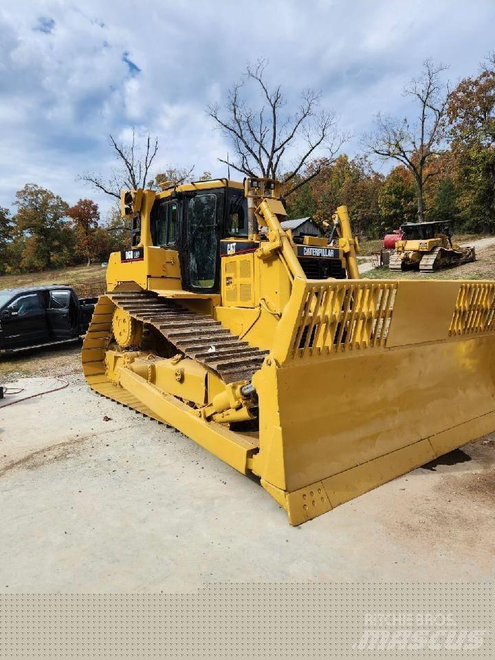 CAT D 6 R Pásové dozery