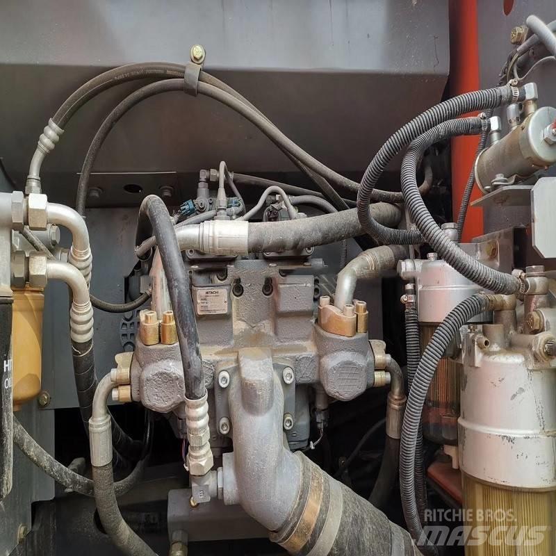 Hitachi zx200 Pásová rýpadla
