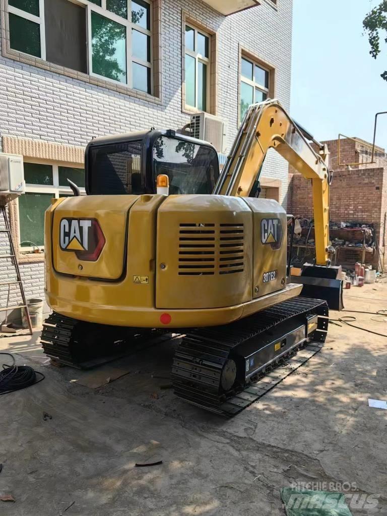 CAT 307E2 Mini rýpadla < 7t