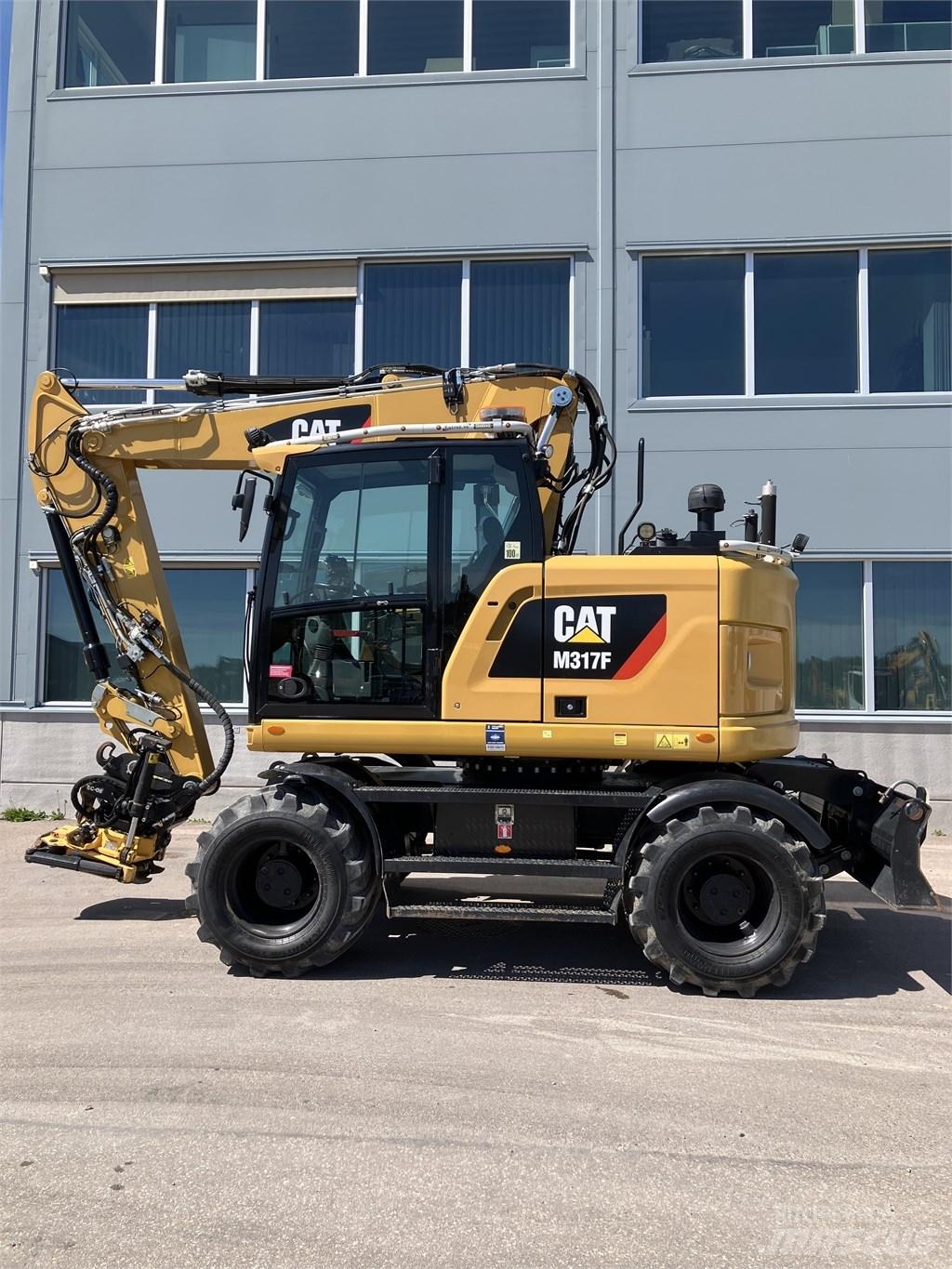 CAT 317 F Kolová rýpadla