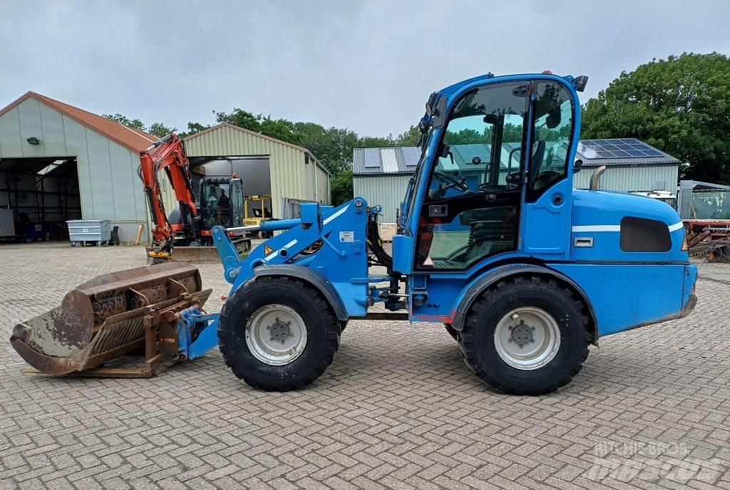 Weidemann 3070 Kolové nakladače