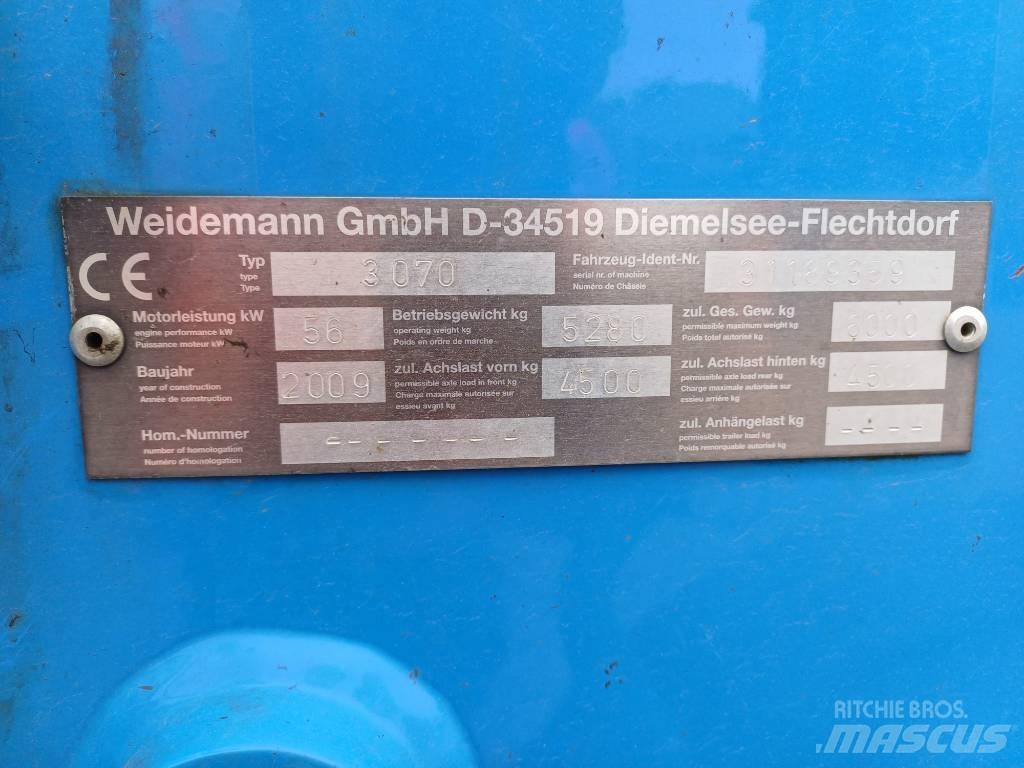 Weidemann 3070 Kolové nakladače