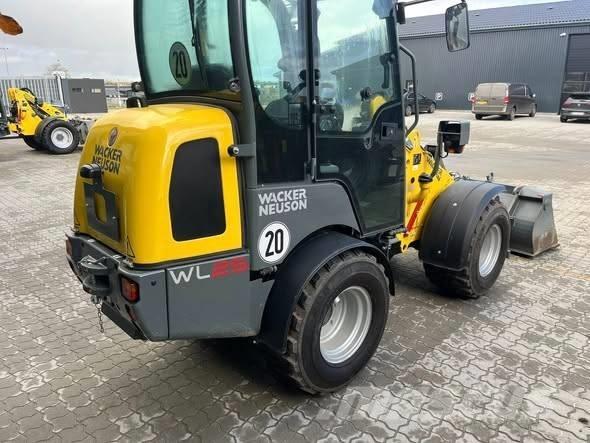 Wacker Neuson WL 25 Kolové nakladače