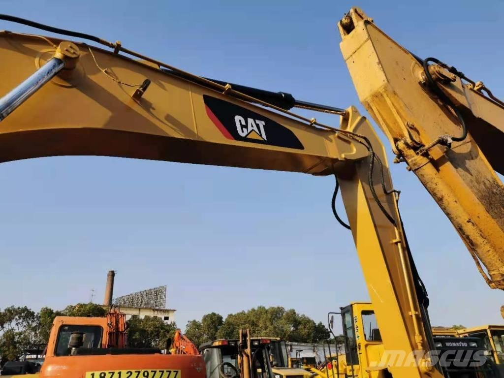 CAT 330 D Pásová rýpadla