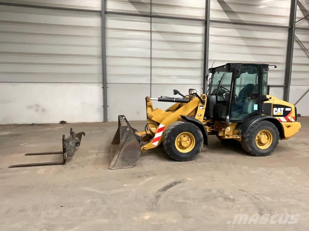 CAT 906 H Kolové nakladače