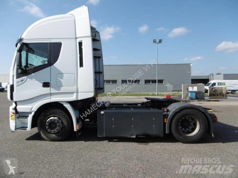 Iveco NP460 Tahače