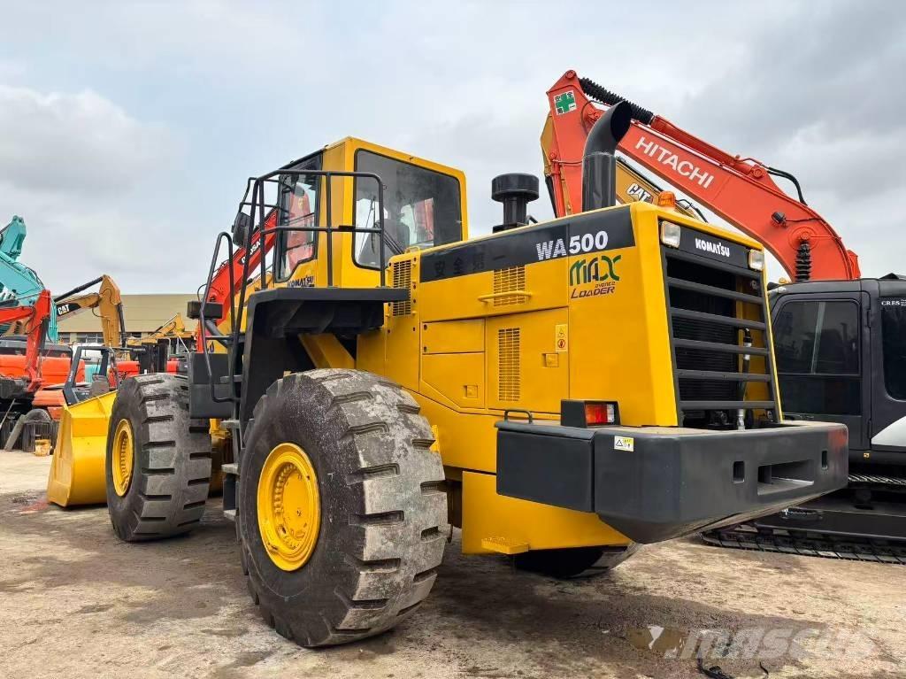 Komatsu WA 500 Kolové nakladače