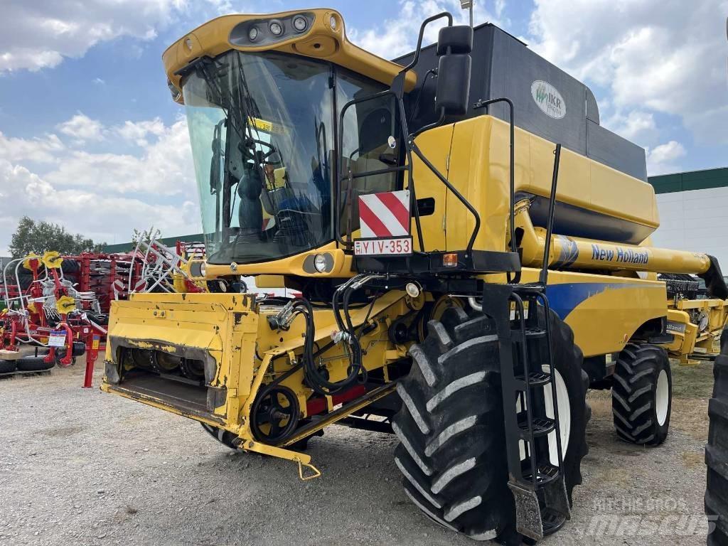New Holland CSX 7080 Sklízecí mlátičky
