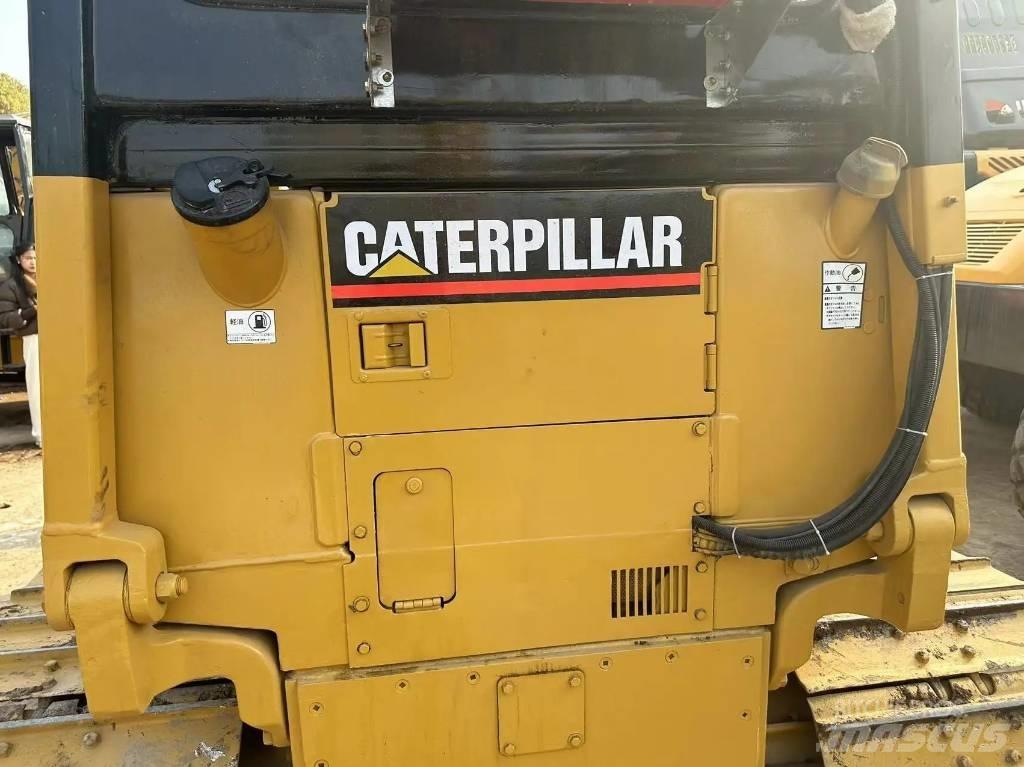 CAT D 5 C Pásové dozery