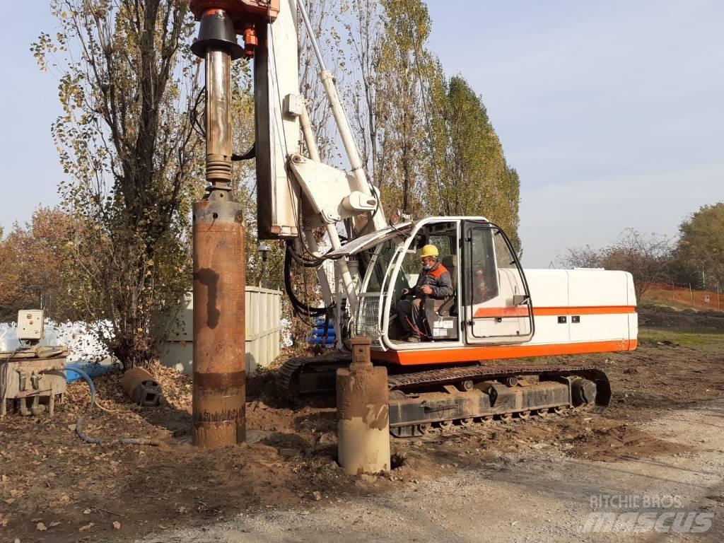 Soilmec R210 Pilířové jeřáby