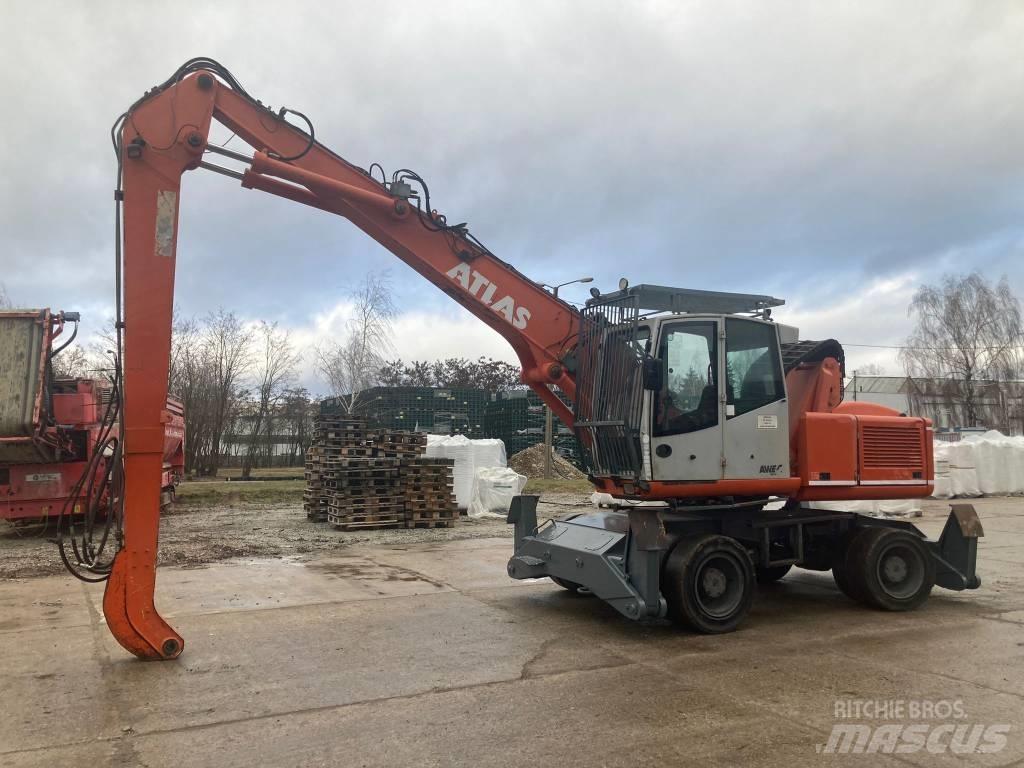 Atlas 1604 Stroje pro manipulaci s odpadem