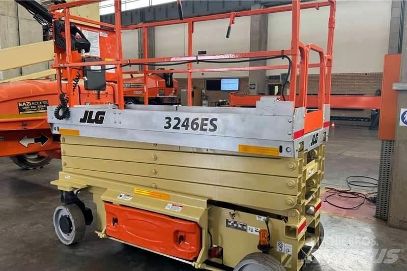 JLG 2014 JLG 3246 Nůžková zvedací plošina