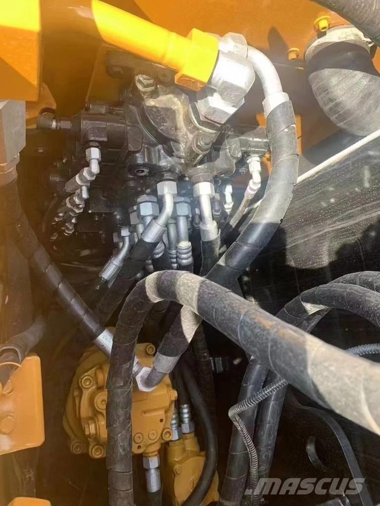 Sany SY75C Midi rýpadla 7t - 12t