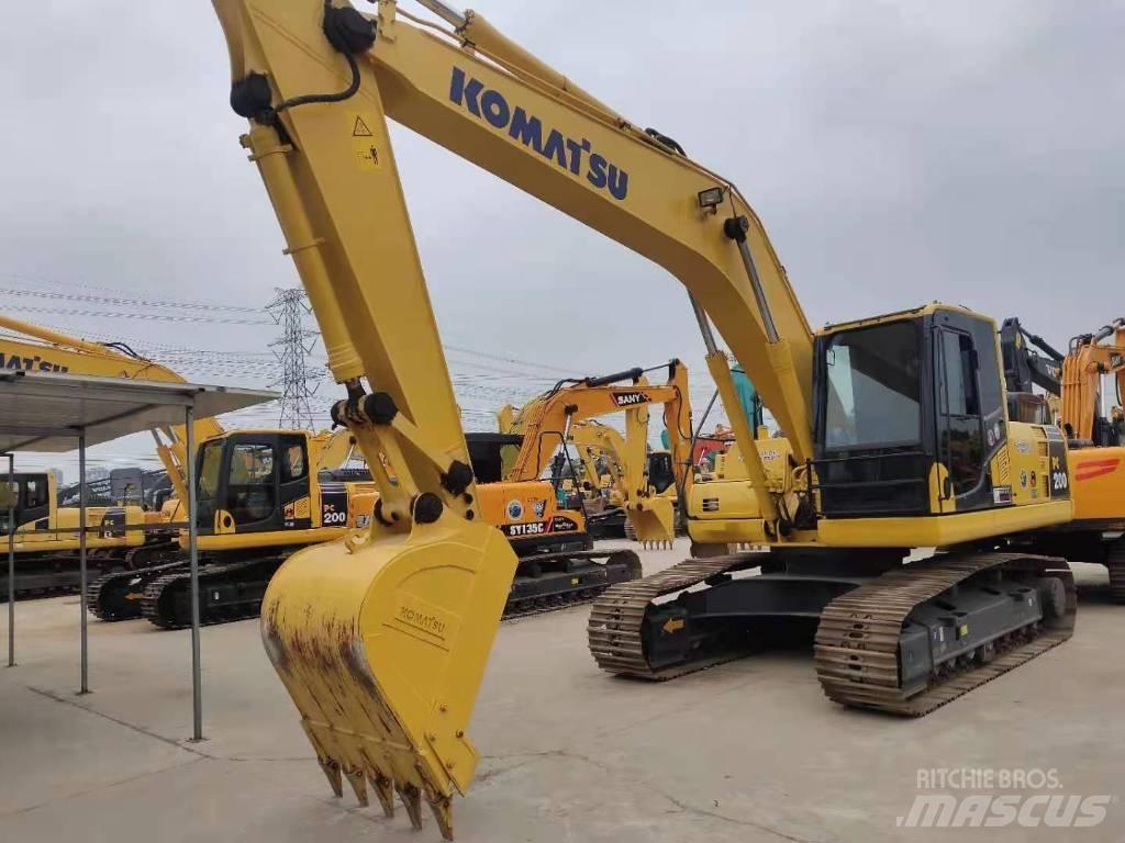 Komatsu PC 200 Pásová rýpadla