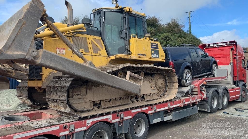 Komatsu D 65 PX-17 Kloubové dempry