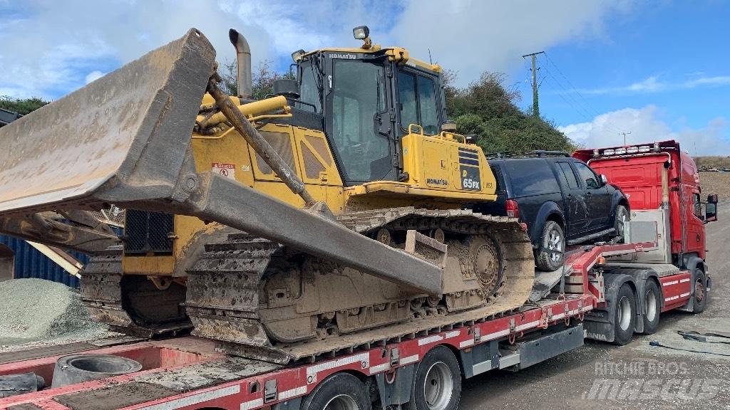 Komatsu D 65 PX-17 Kloubové dempry