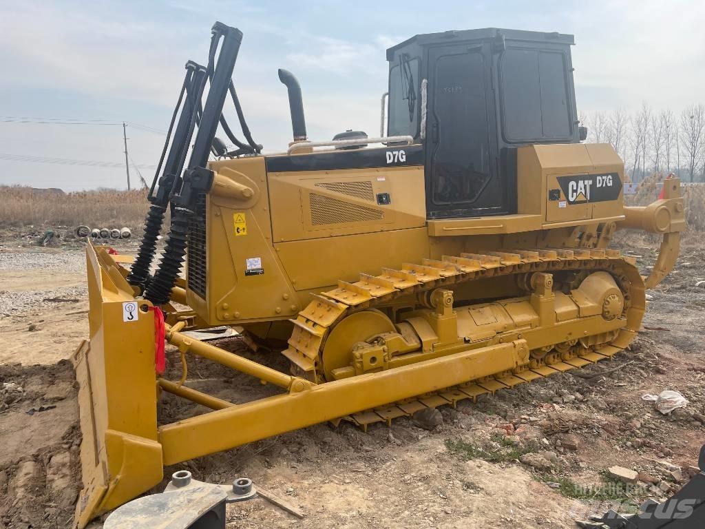 CAT D 7 G Pásové dozery