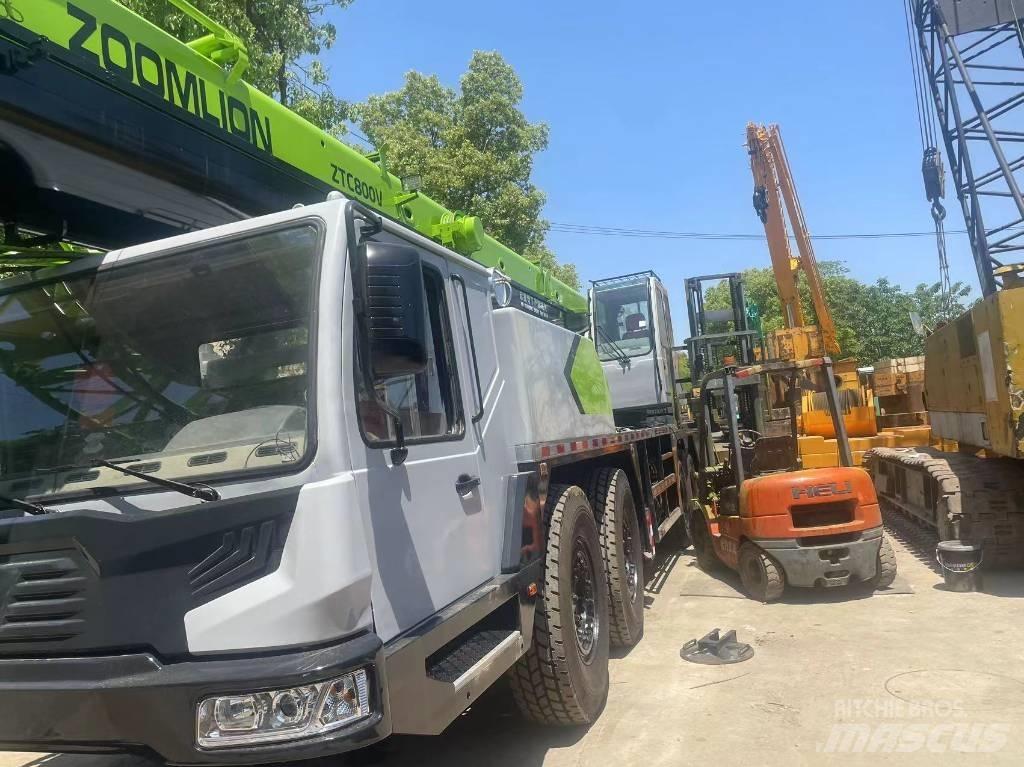 Zoomlion ZVT800 Univerzální terénní jeřáby