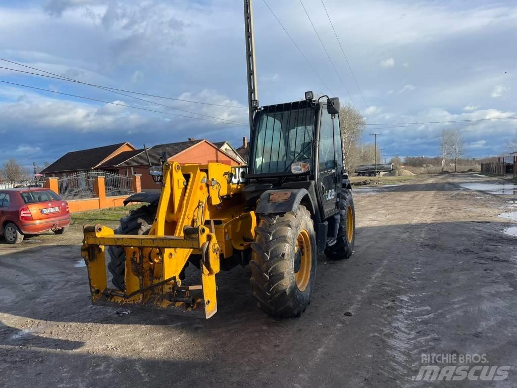 JCB 531-70 Teleskopické manipulátory