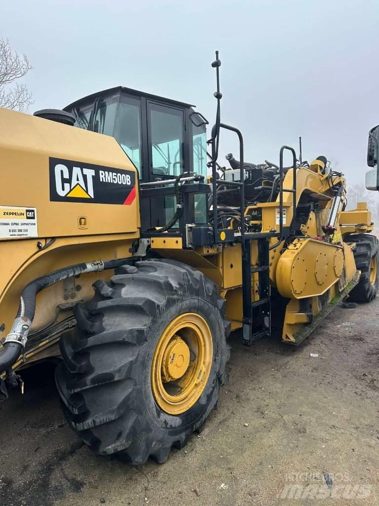 CAT RM 500 Recyklátory asfaltu