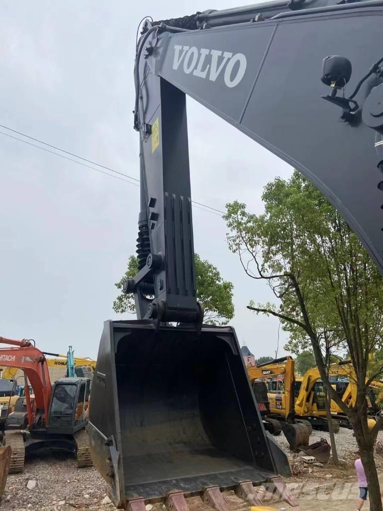 Volvo EC210D Pásová rýpadla