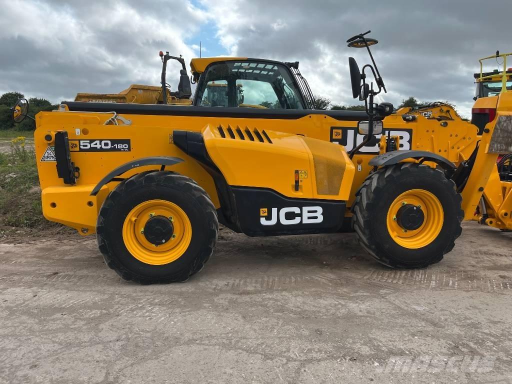 JCB 540-180 Teleskopické kolové nakladače