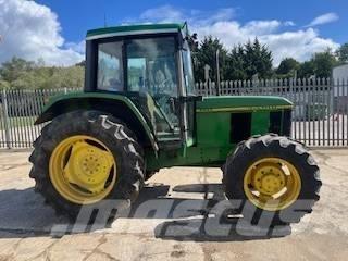 John Deere 6200 Traktory