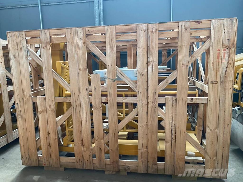 CAT 352 UHD Pásová rýpadla