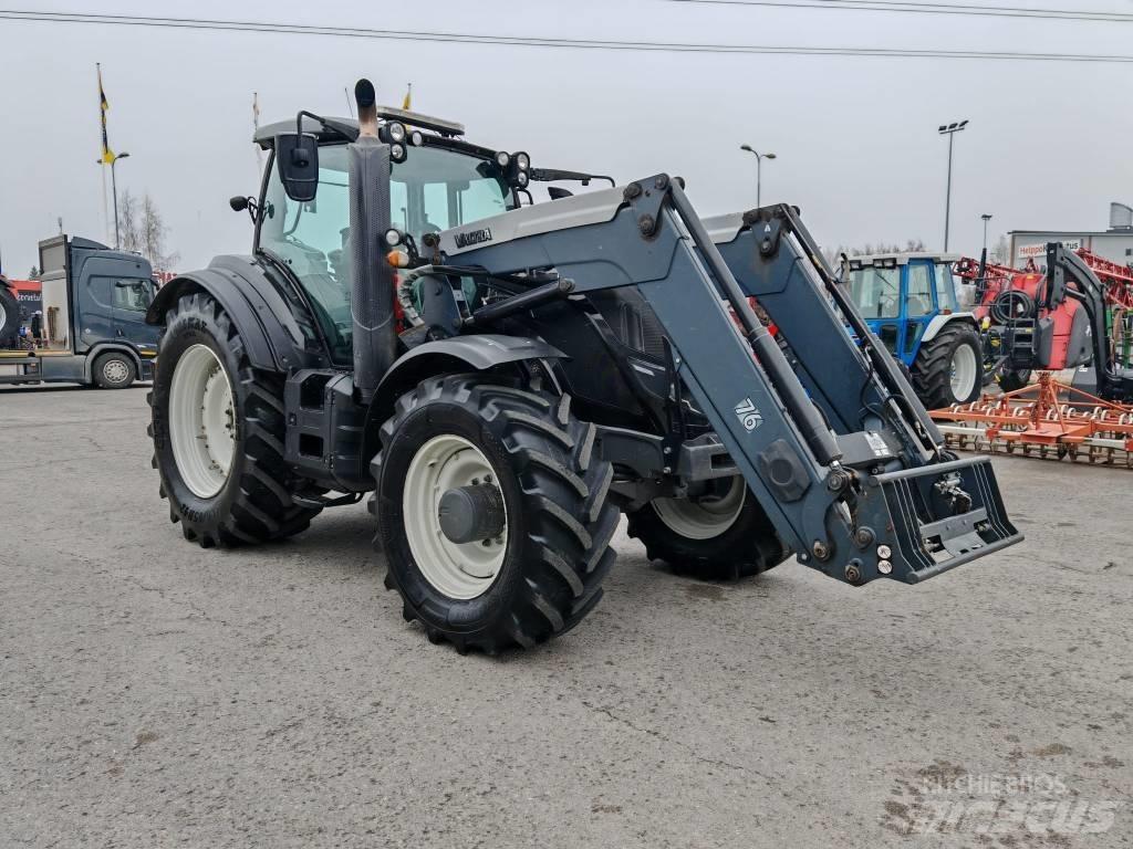 Valtra T 194 V Traktory