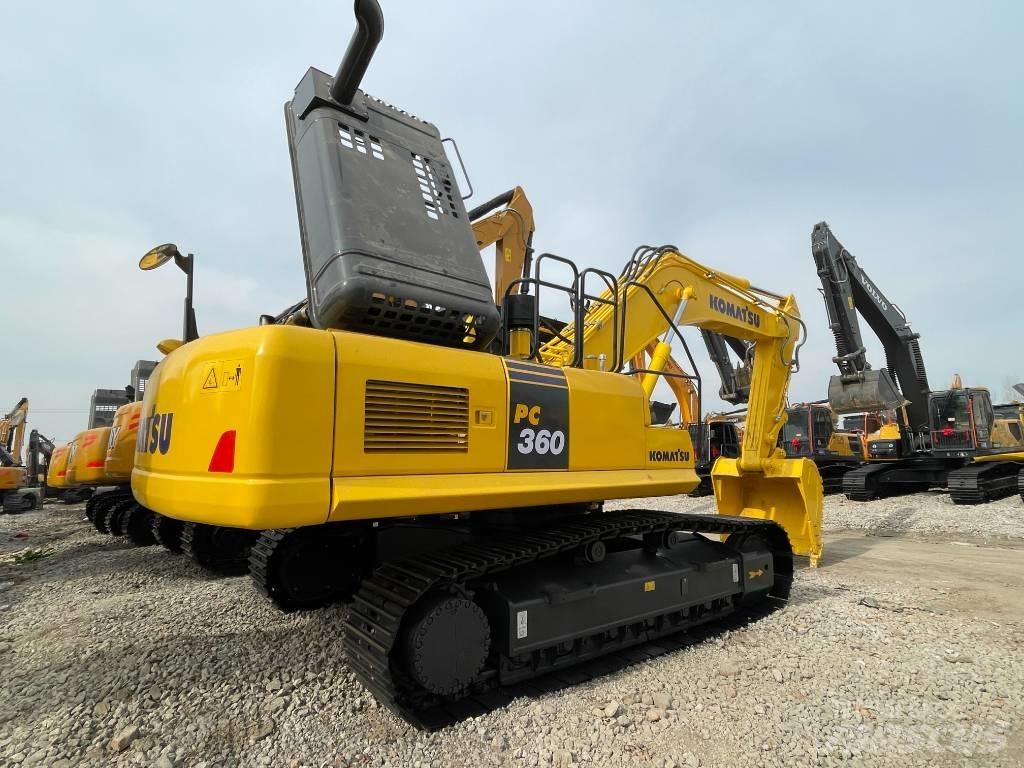 Komatsu PC 360 Pásová rýpadla