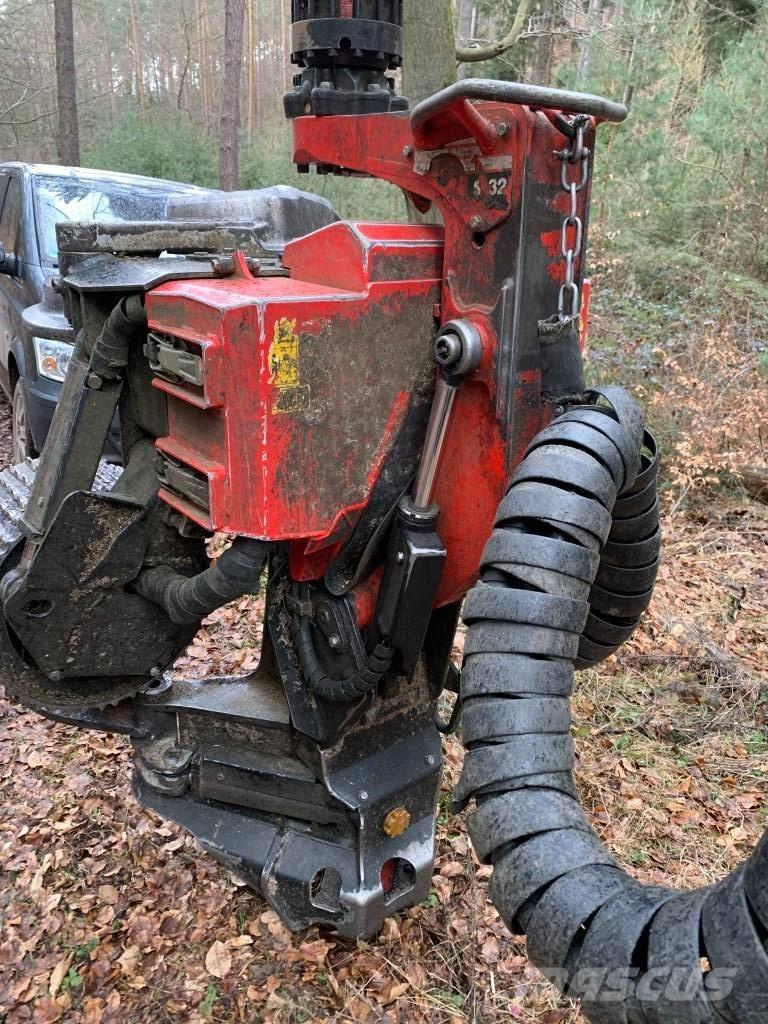 Komatsu S132 Odvětvovače