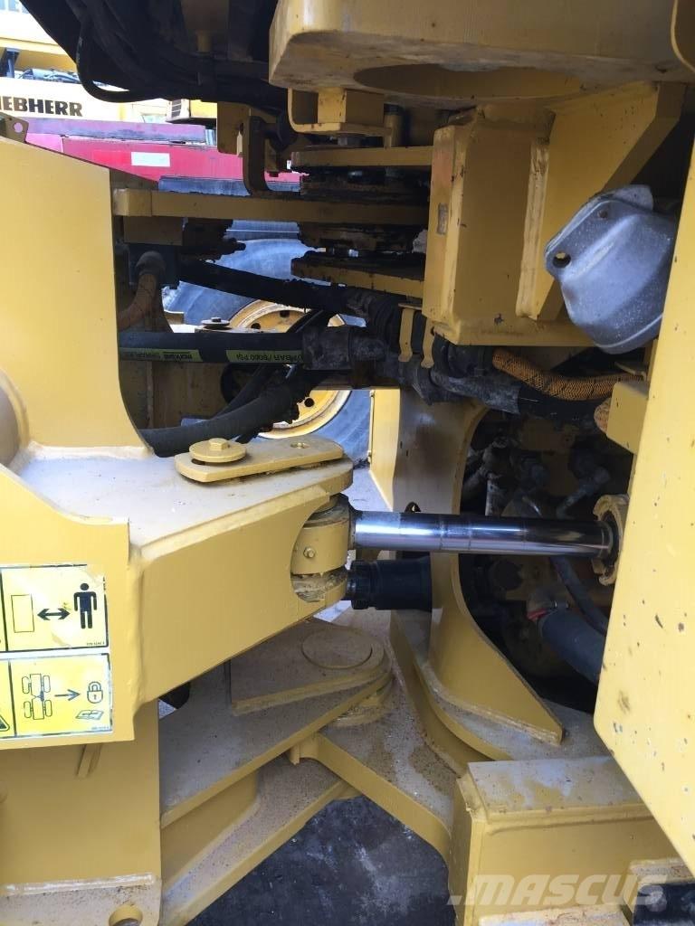 CAT 950 H Kolové nakladače