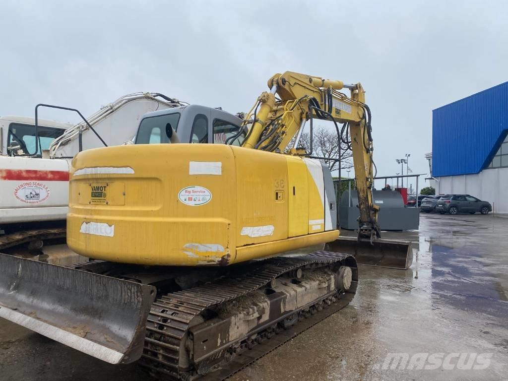 New Holland E 145 Pásová rýpadla