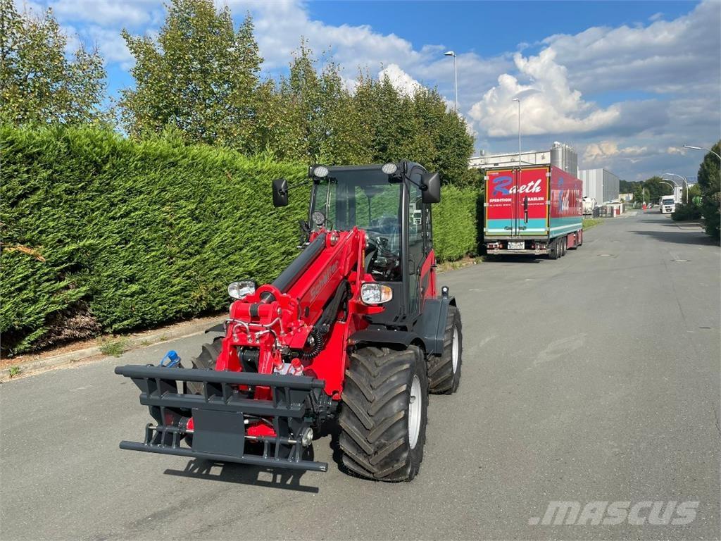 Schäffer 3650T Teleskopické manipulátory