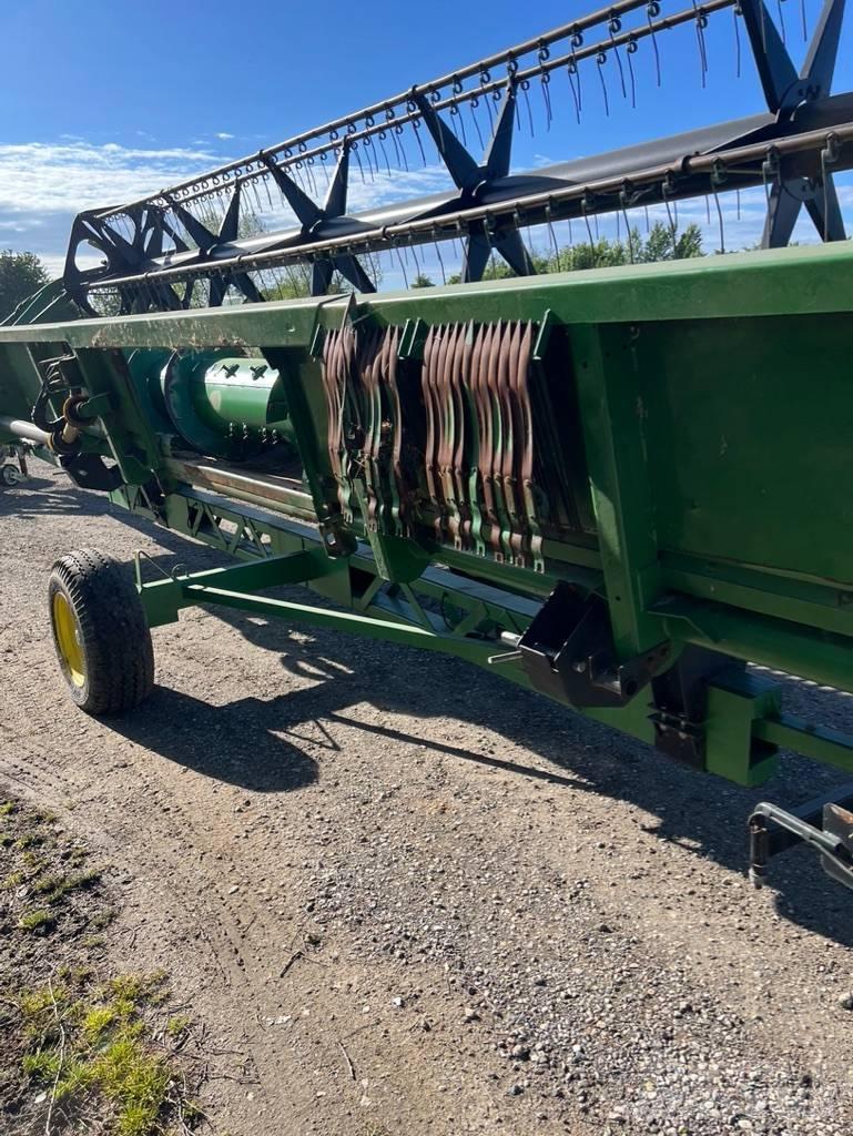 John Deere 9780 CTS Sklízecí mlátičky
