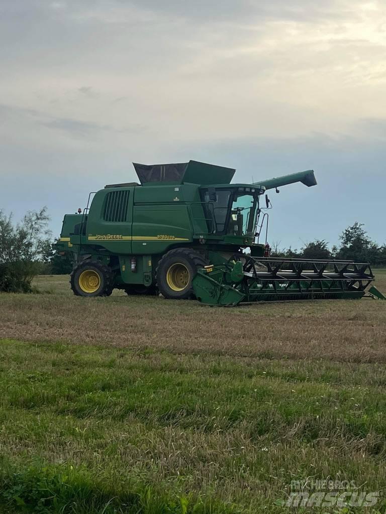 John Deere 9780 CTS Sklízecí mlátičky