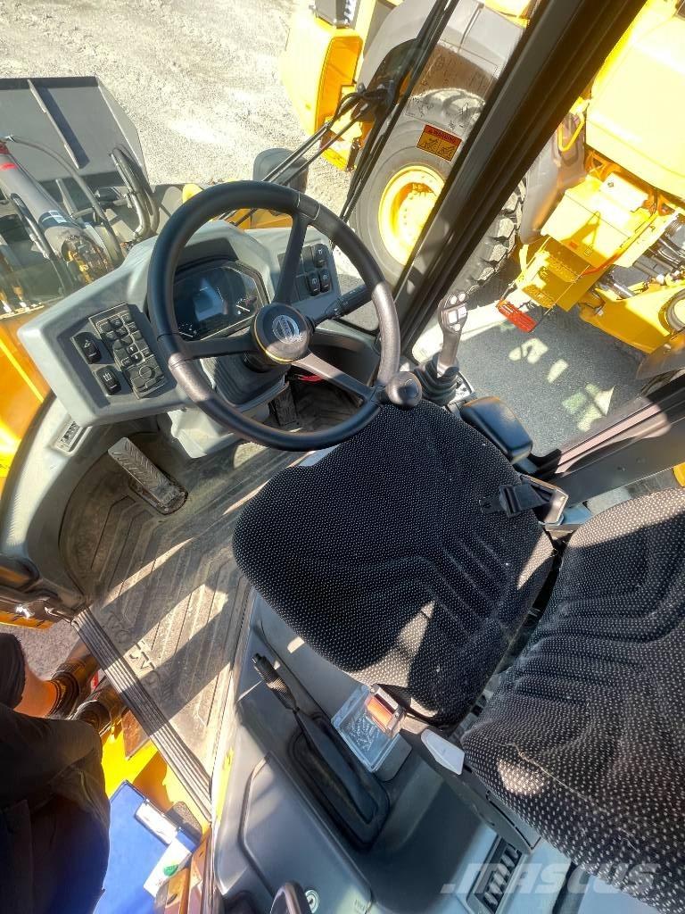 Volvo L30GS Kolové nakladače