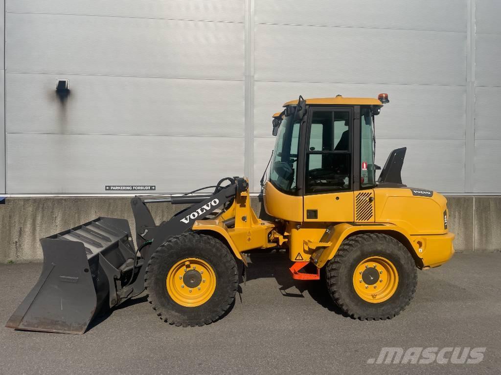 Volvo L30GS Kolové nakladače