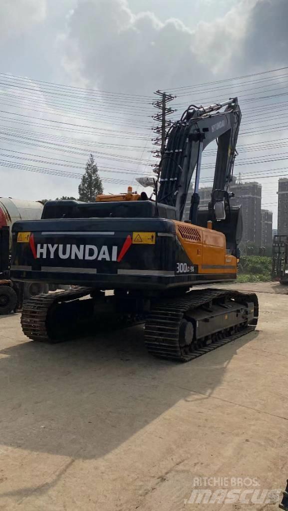 Hyundai 30 L-9 A Pásová rýpadla