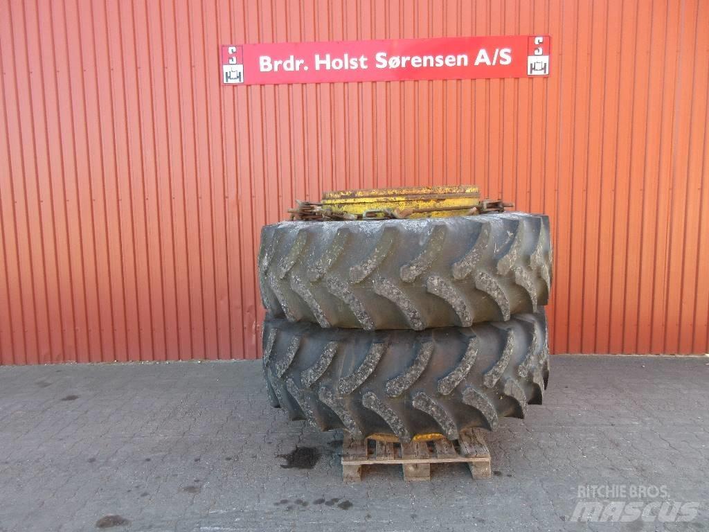 Firestone 20.8-38 Pneumatiky, kola a ráfky
