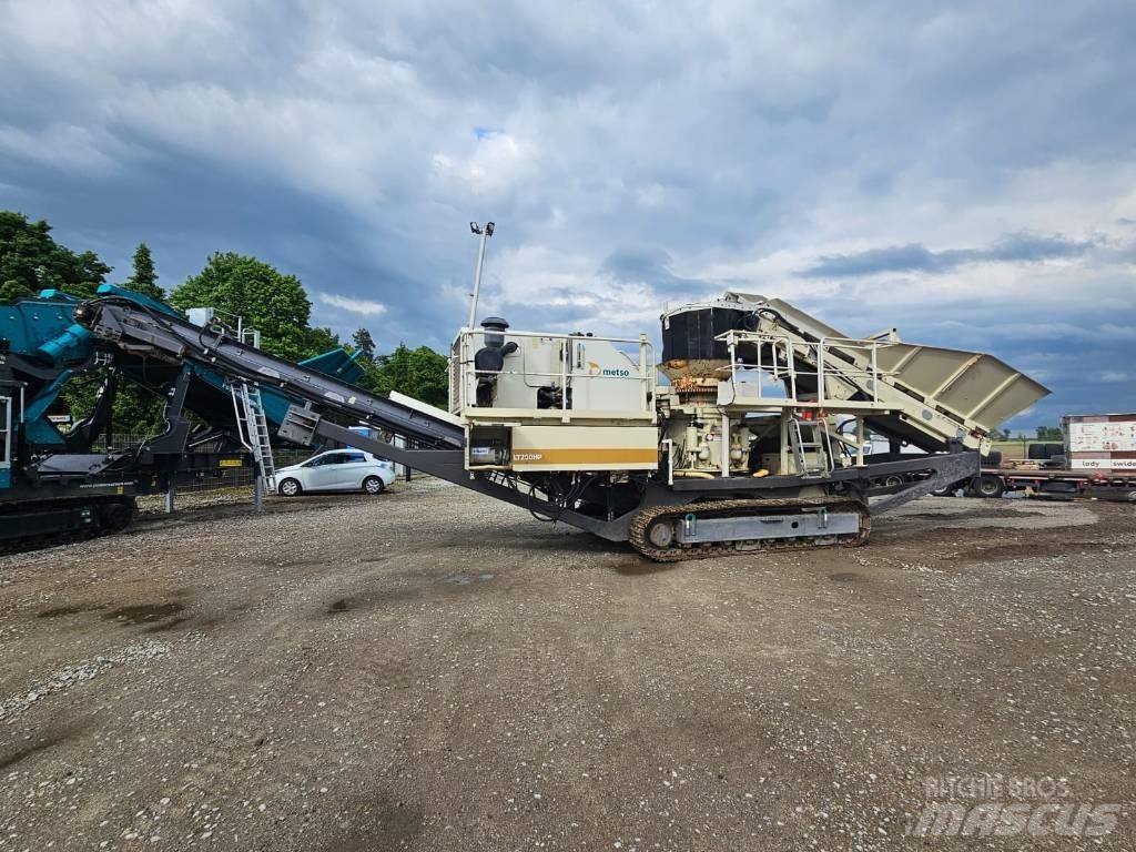 Metso LT 200 HP Mobilní drtiče