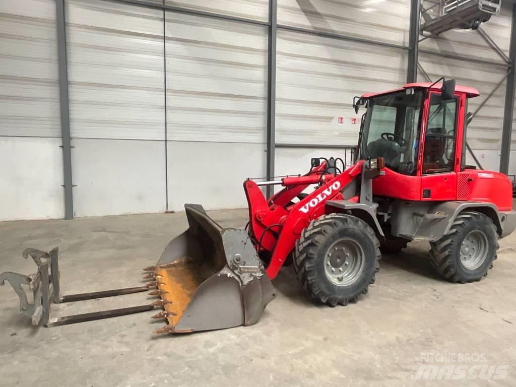 Volvo L 30 G Kolové nakladače