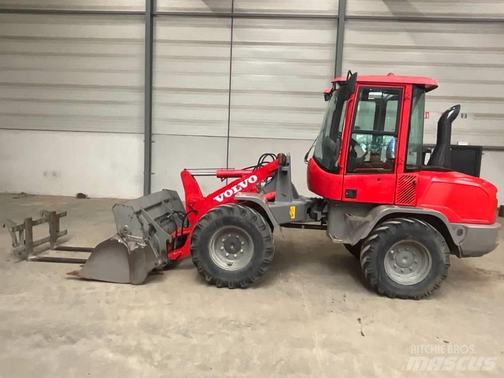 Volvo L 30 G Kolové nakladače