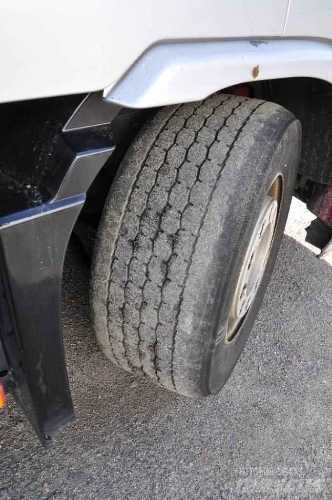 Volvo FM 6X2 Skříňová nástavba