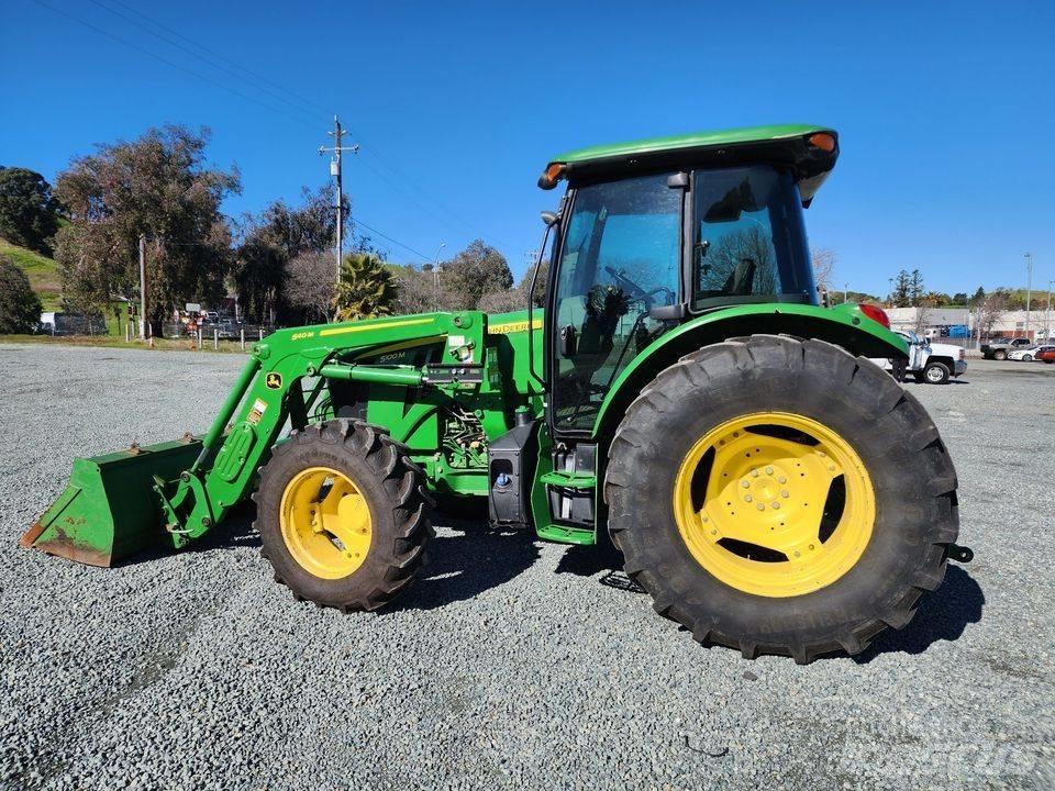John Deere 5100 M Traktory