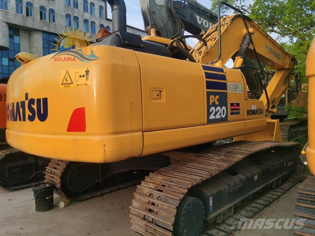 Komatsu PC 220-7 Pásová rýpadla